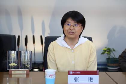 51aba82b386abfbad2d3fd23ea6be462